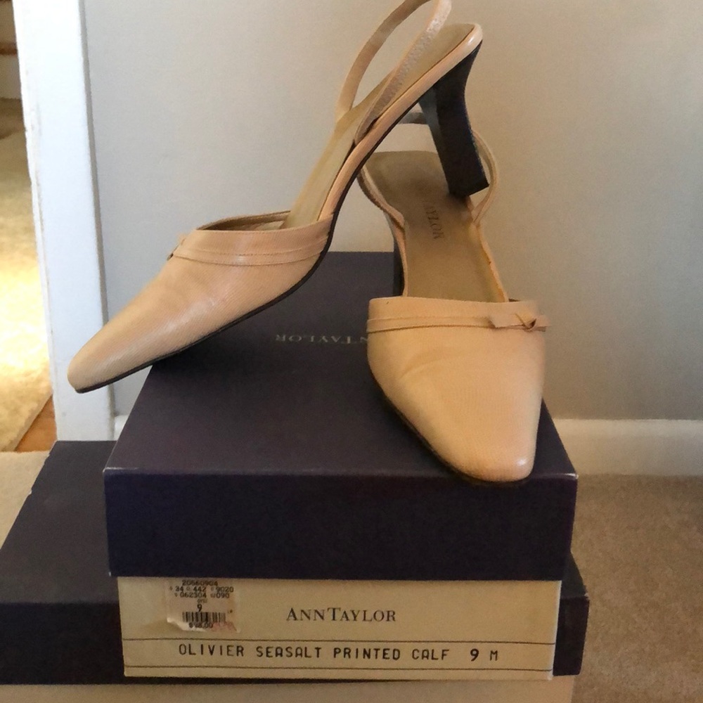 Women’s shoes